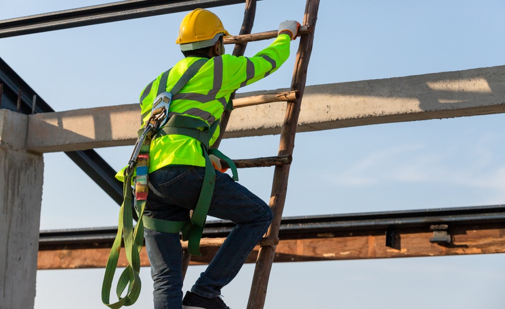 Causes of Ladder Accidents in Construction Sites